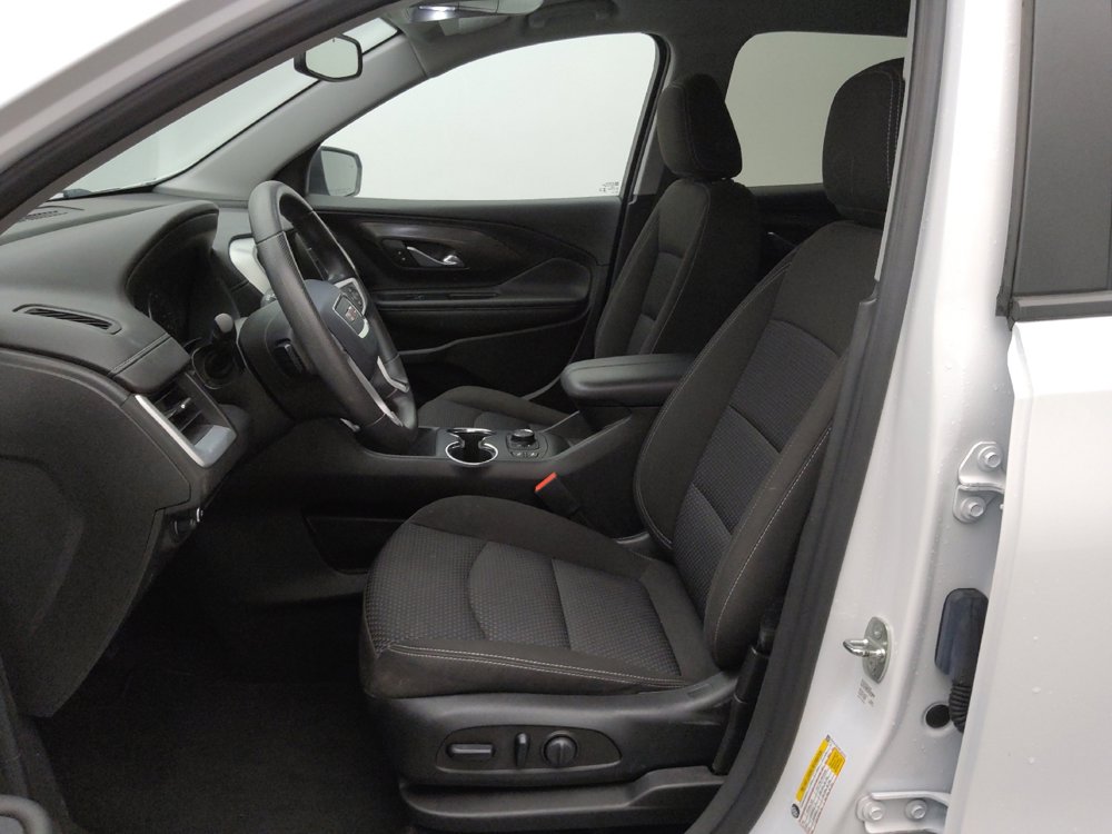 Used 2023 GMC Terrain SLE w/ Driver Convenience Package image 17