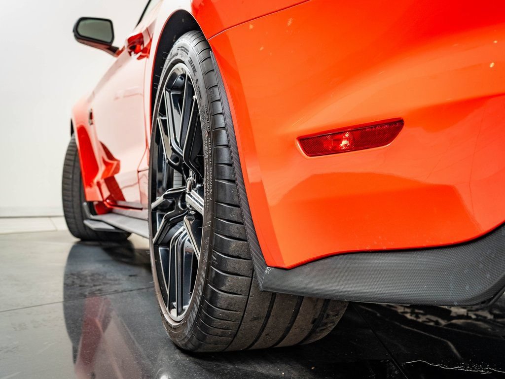 Used 2022 Ford Mustang Shelby GT500 w/ Technology Package RWD image 36