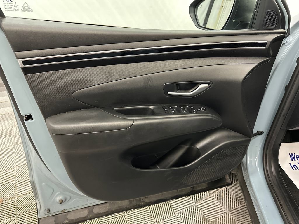 Used 2023 Hyundai Santa Cruz SEL Premium image 11