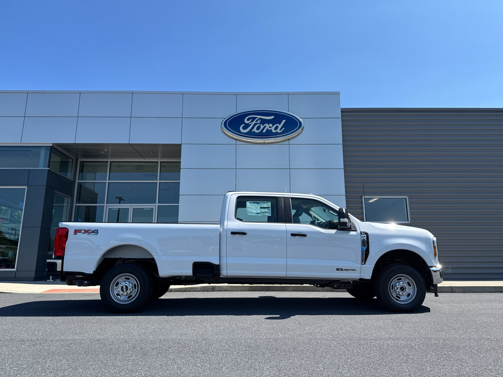 New 2026 Ford F250 XL w/ FX4 Off-Road Package AWD/4WD image 2