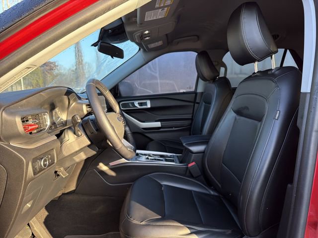 Used 2021 Ford Explorer XLT w/ Equipment Group 202A image 11