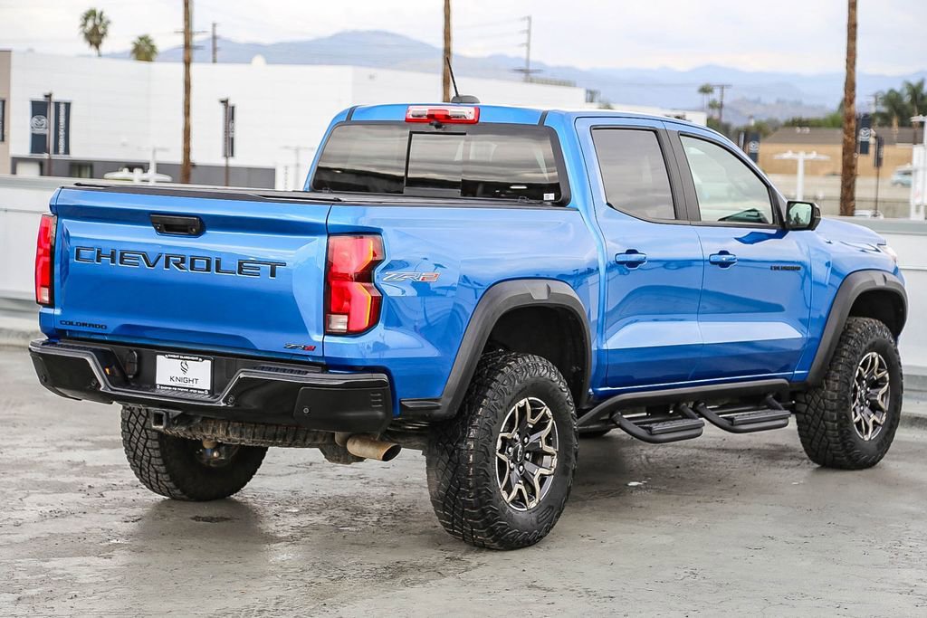 Used 2024 Chevrolet Colorado ZR2 w/ Technology Package image 9