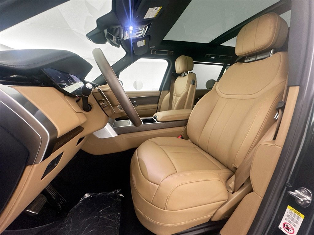 New 2026 Land Rover Range Rover Long Wheelbase SE image 20