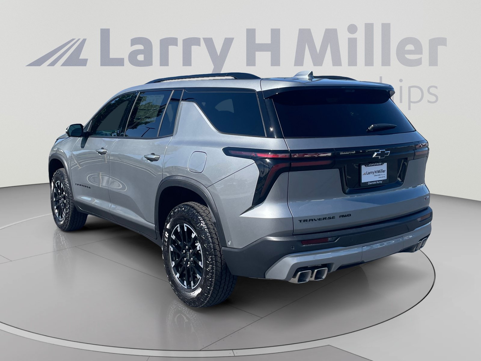 New 2026 Chevrolet Traverse Z71 w/ Enhanced Driving Package AWD/4WD image 3