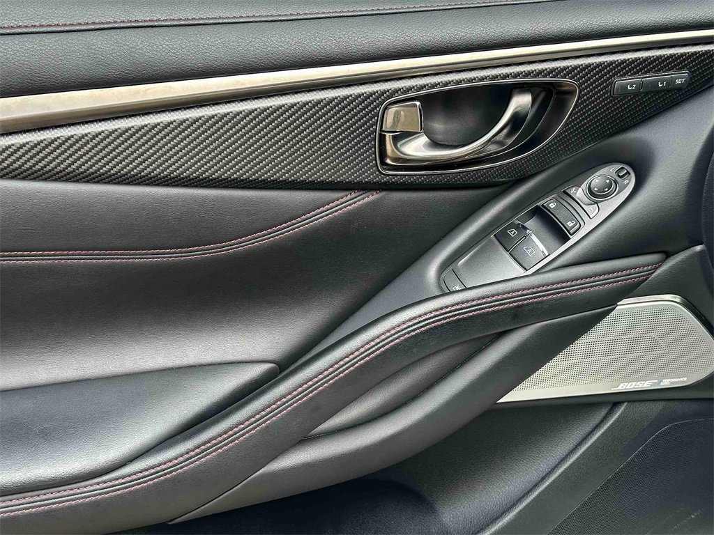 Used 2022 INFINITI Q60 Red Sport 400 w/ Carbon Fiber Package image 16