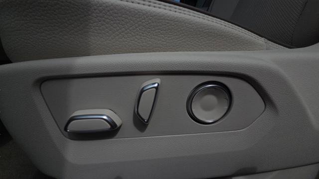 New 2026 GMC Yukon Denali w/ Sun & Power Step Package image 29