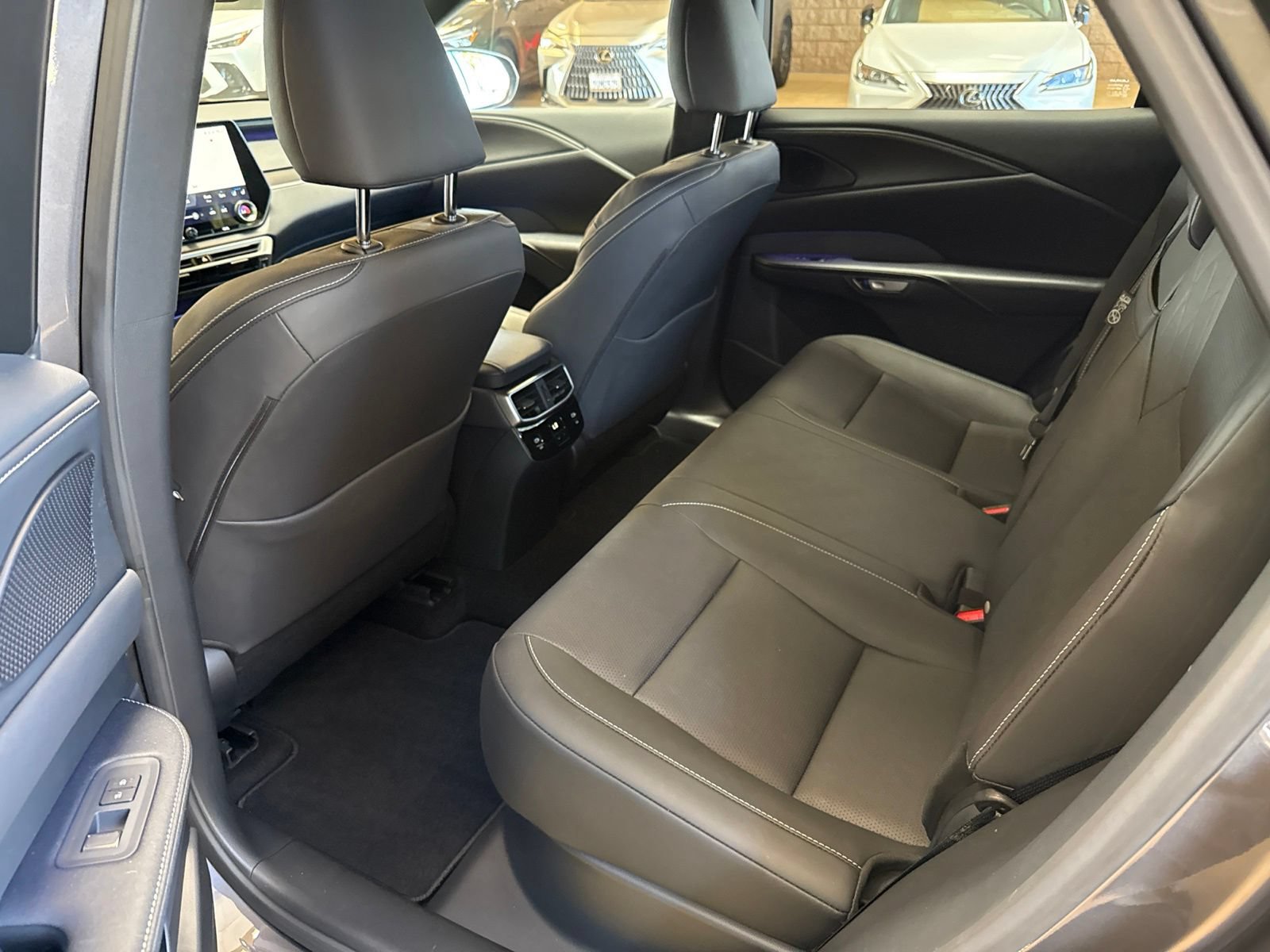 Certified 2025 Lexus RX 350 Premium Plus w/ Accessory Package (Z1) FWD image 6