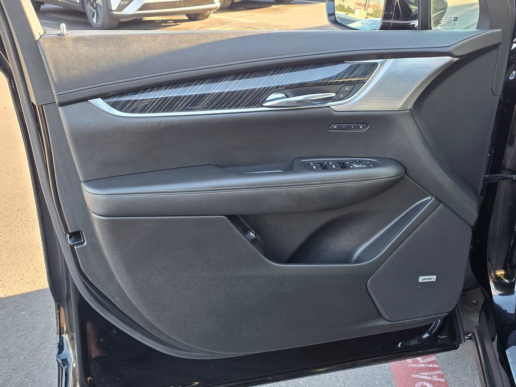 Used 2020 Cadillac XT6 Premium Luxury image 25