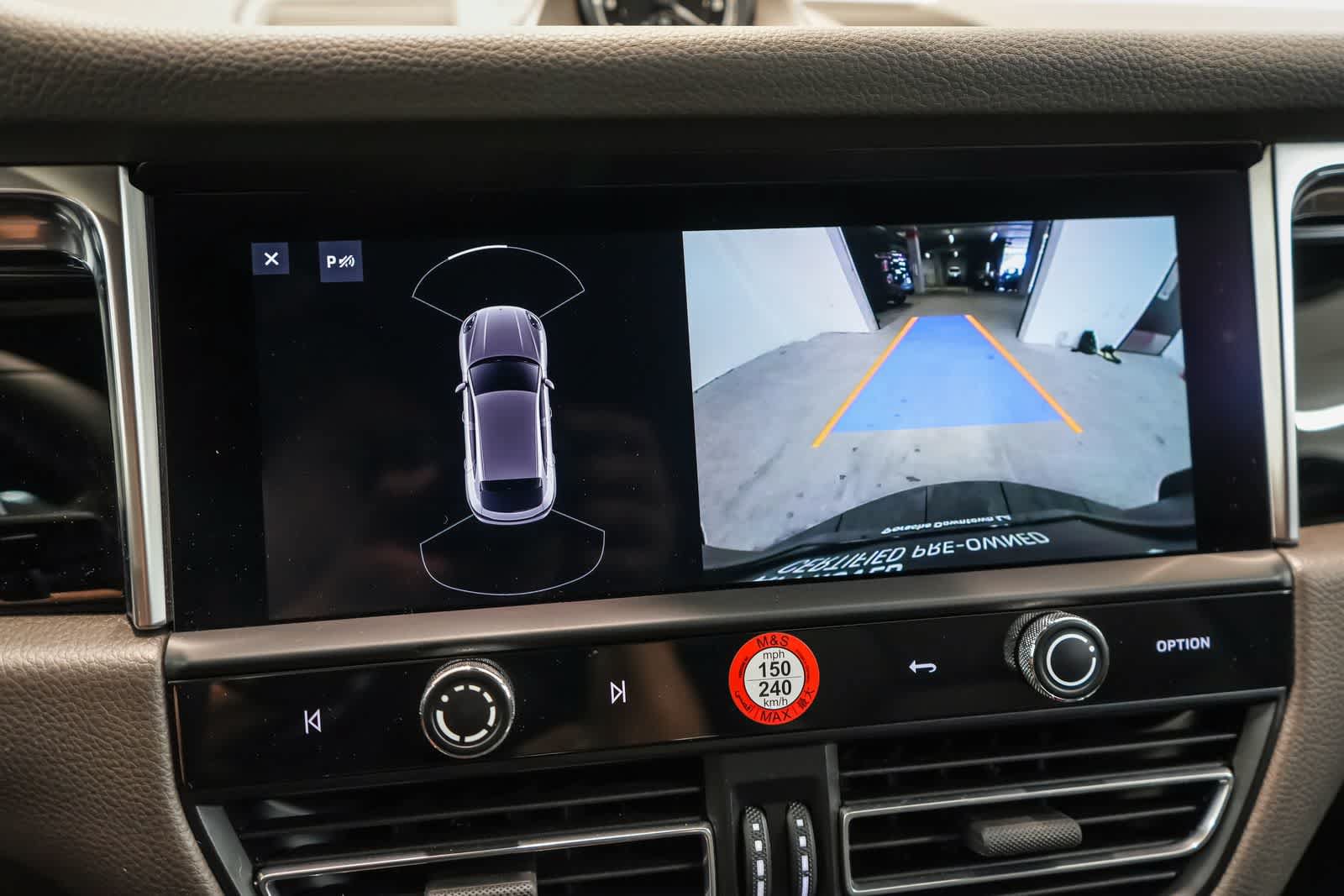 Certified 2024 Porsche Macan AWD/4WD image 28