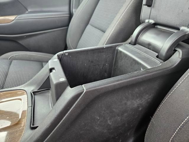 Used 2021 GMC Acadia SLE image 25