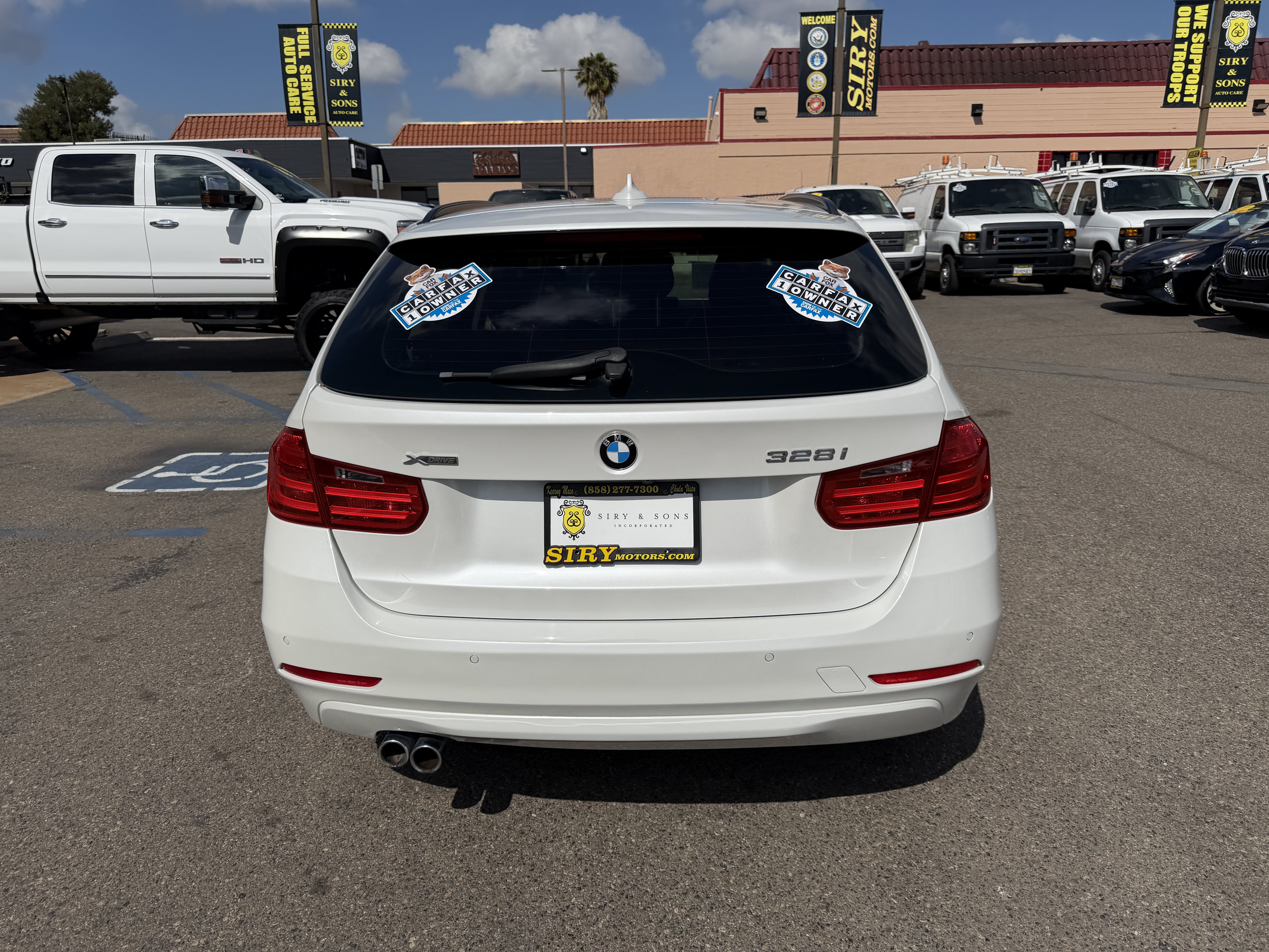 Used 2015 BMW 328i xDrive Wagon AWD/4WD image 4