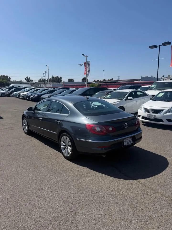 Used 2011 Volkswagen CC Sport FWD image 5
