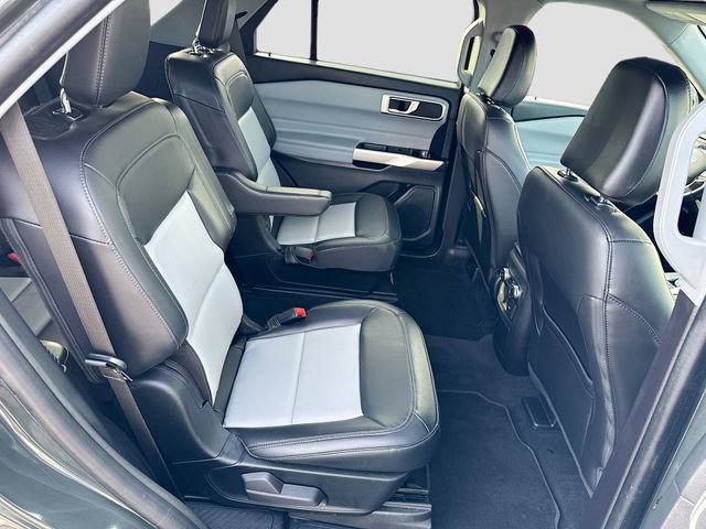 Certified 2022 Ford Explorer XLT w/ Equipment Group 202A image 31