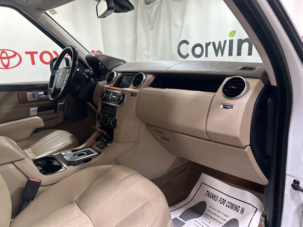 Used 2016 Land Rover LR4 HSE image 12