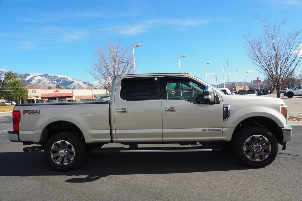 Used 2017 Ford F350 King Ranch w/ King Ranch Ultimate Package image 4