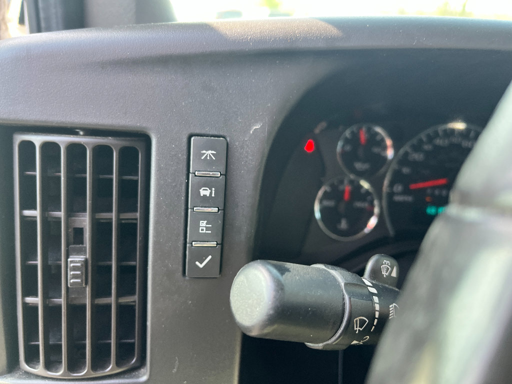 Used 2020 Chevrolet Express 2500 w/ Safety Package RWD image 26