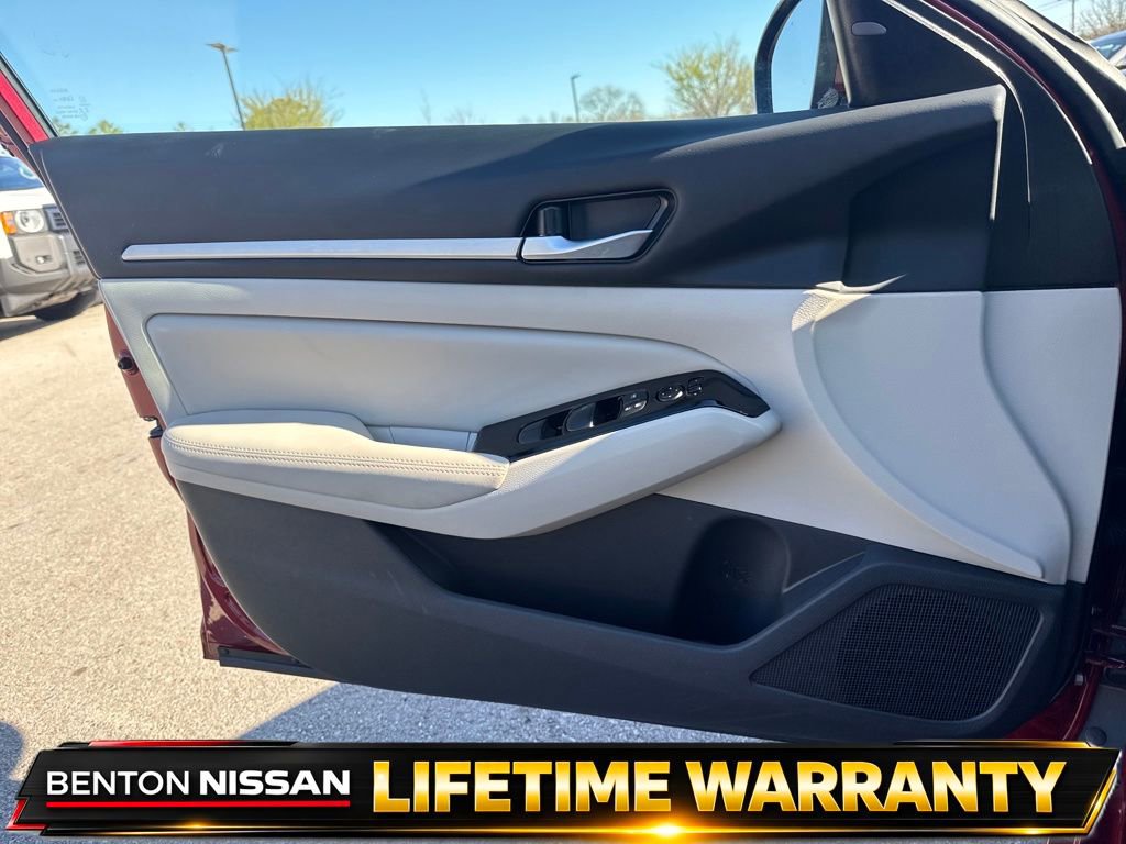 Used 2025 Nissan Altima 2.5 SL image 12