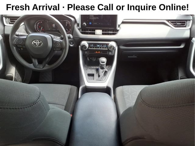 Used 2025 Toyota RAV4 XLE FWD image 21