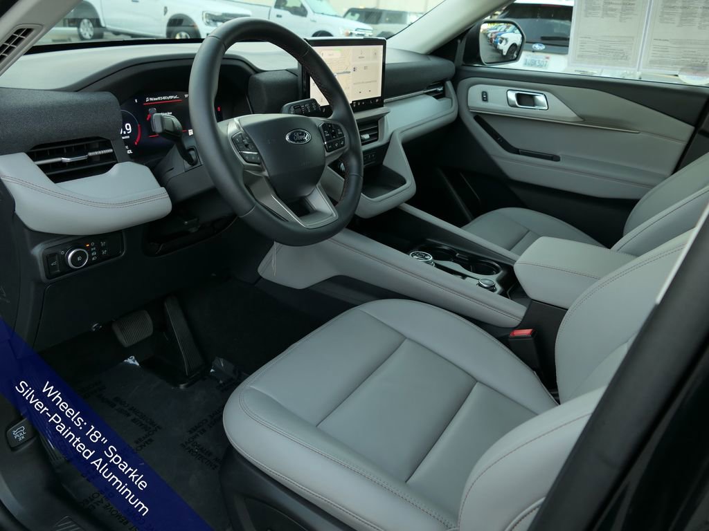 Used 2026 Ford Explorer Active w/ Active Comfort Package image 13