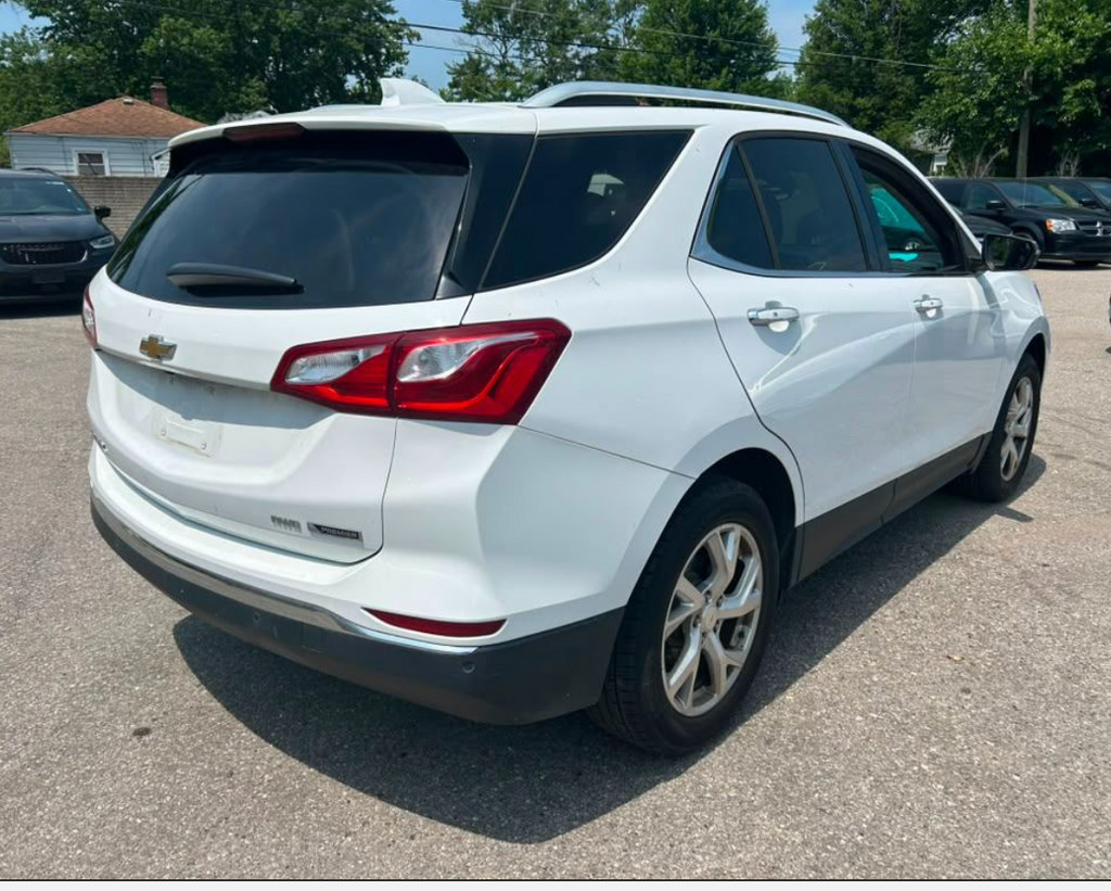 Used 2018 Chevrolet Equinox Premier w/ LPO, Cargo Package AWD/4WD image 4