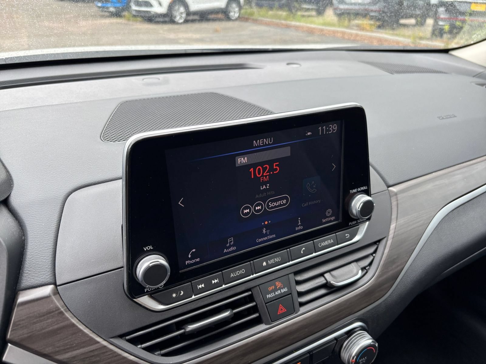 Used 2026 Nissan Altima 2.5 SV FWD image 19