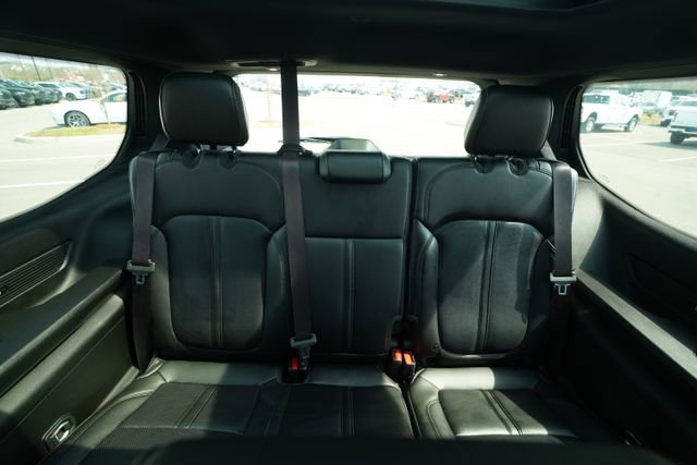 Used 2024 Jeep Wagoneer 4WD w/ Premium Group I image 28