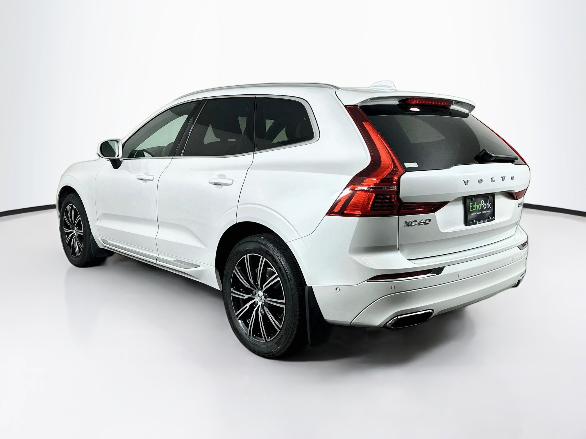 Used 2018 Volvo XC60 T5 Inscription w/ Convenience Package AWD/4WD image 5