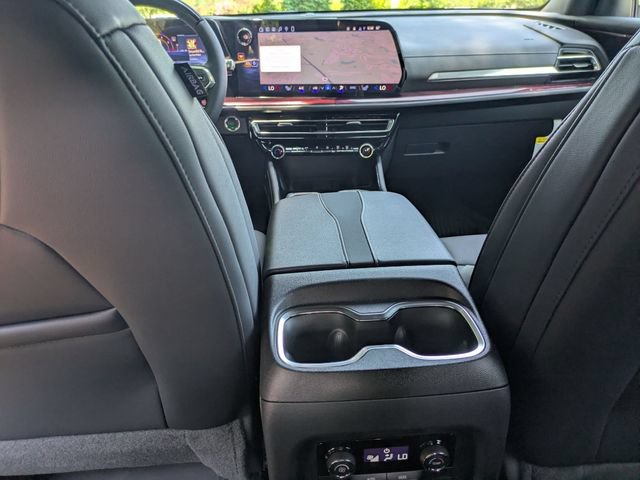 New 2026 Chevrolet Traverse Z71 w/ Enhanced Driving Package AWD/4WD image 30