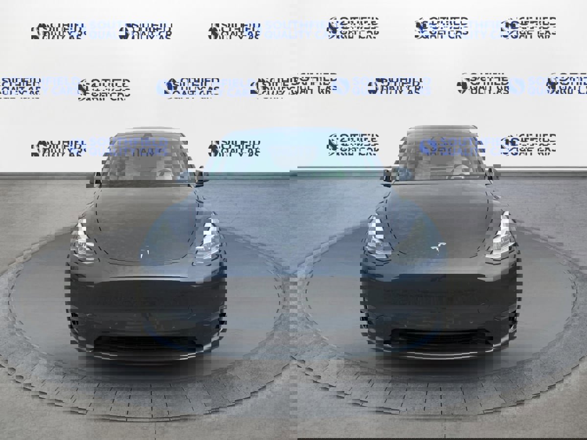 Used 2020 Tesla Model Y Long Range image 9