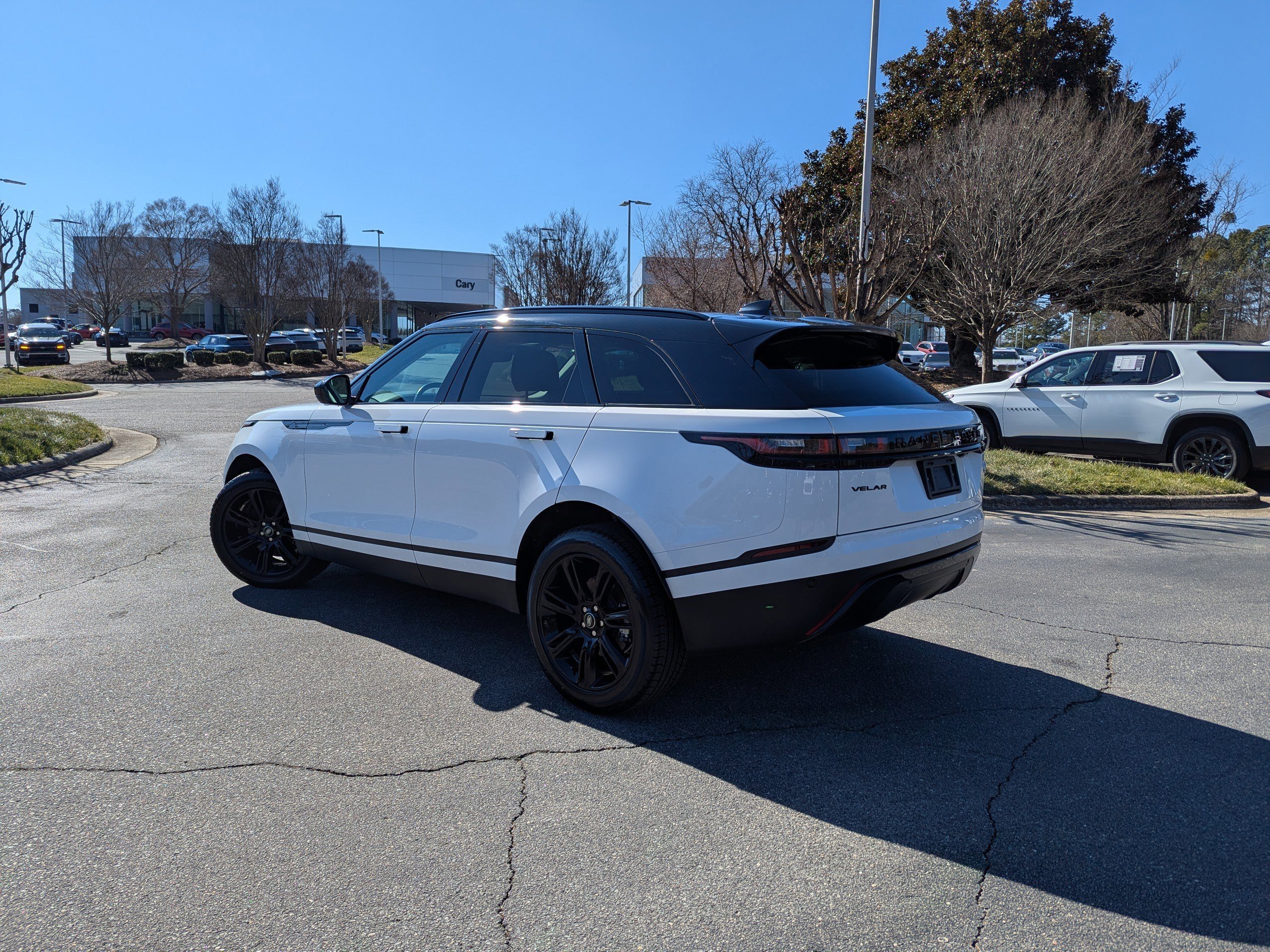 Used 2022 Land Rover Range Rover Velar S image 7