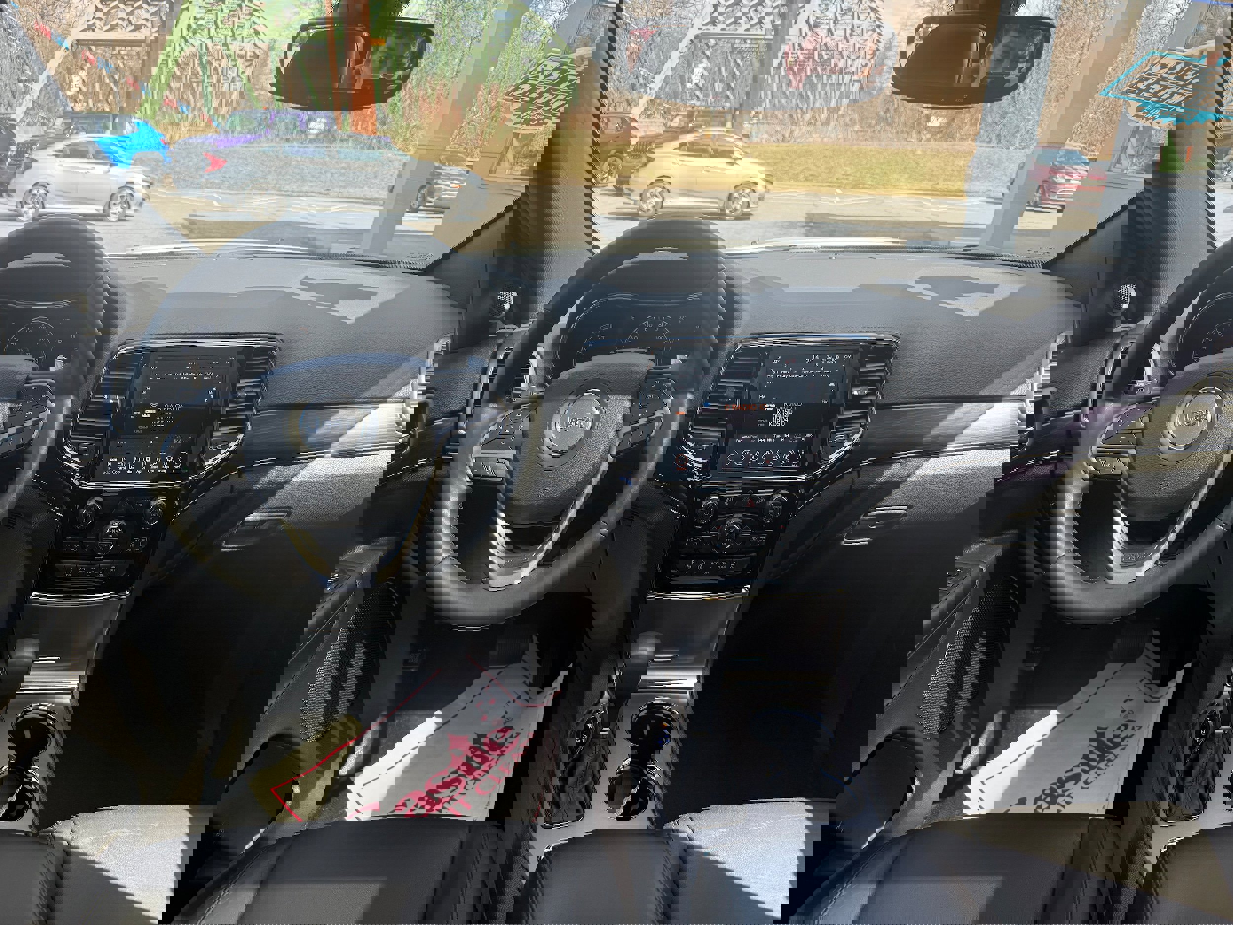 Certified 2019 Jeep Grand Cherokee Limited X image 15