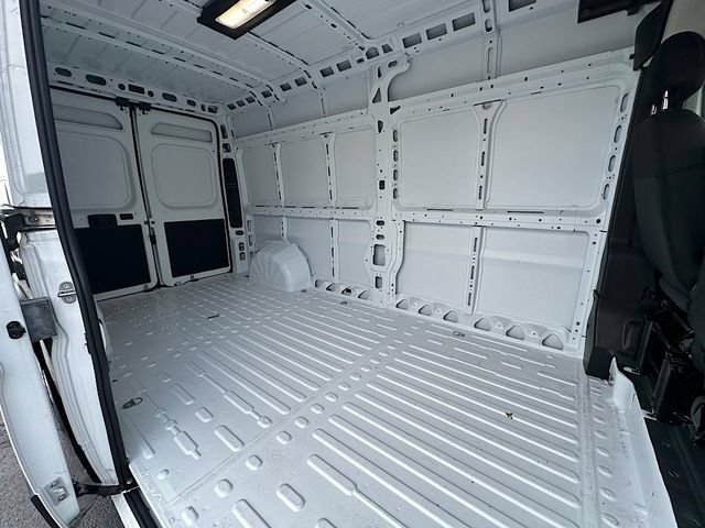 New 2024 RAM ProMaster 2500 w/ Safety Group FWD image 18