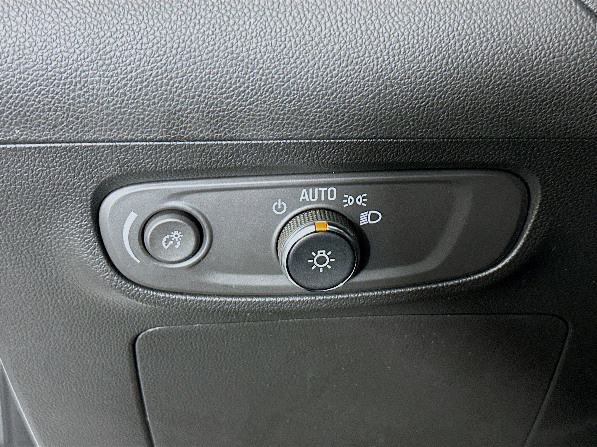 Used 2024 Buick Encore GX Preferred image 16