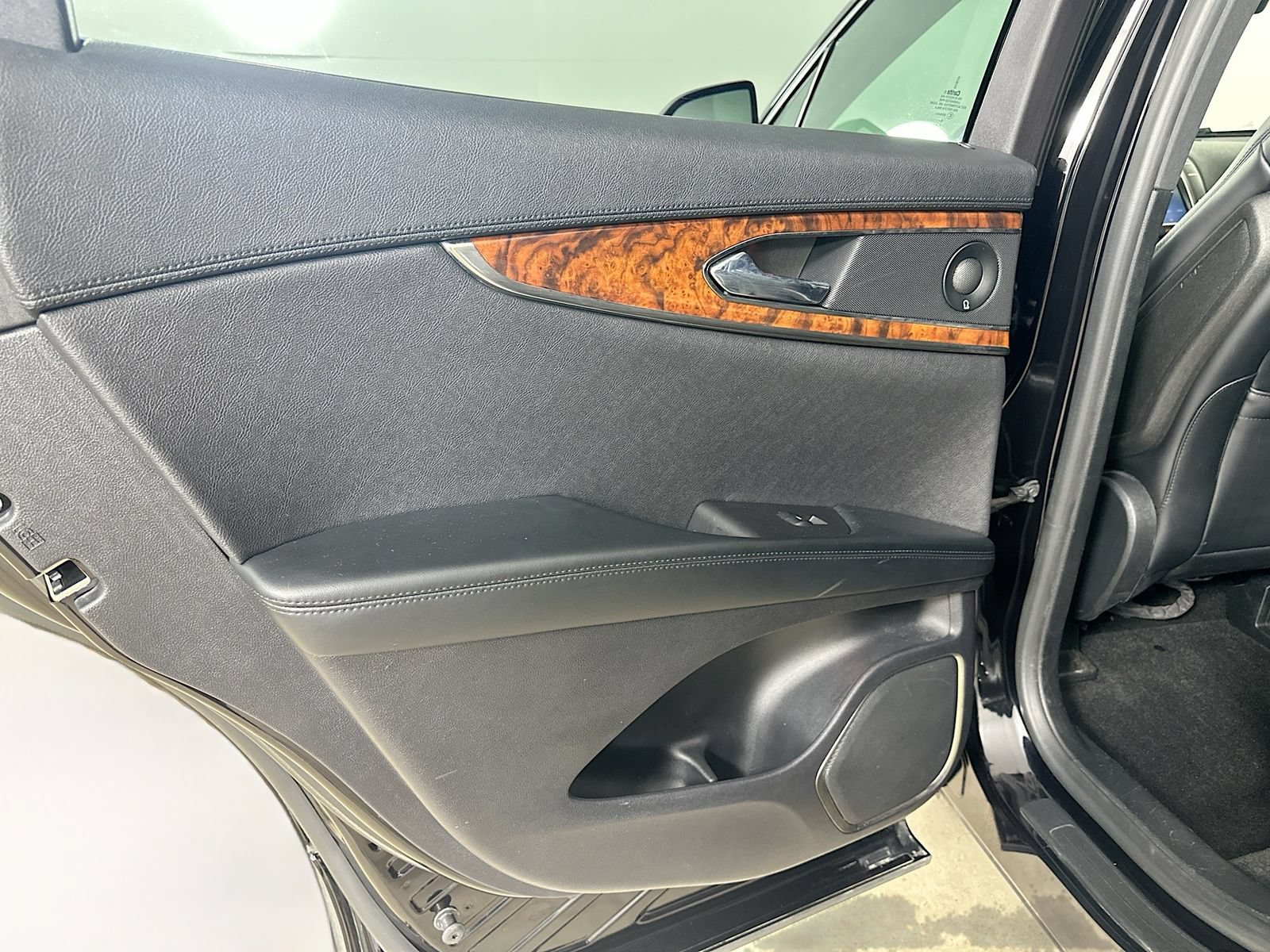 Used 2019 Lincoln Nautilus Reserve AWD/4WD image 35