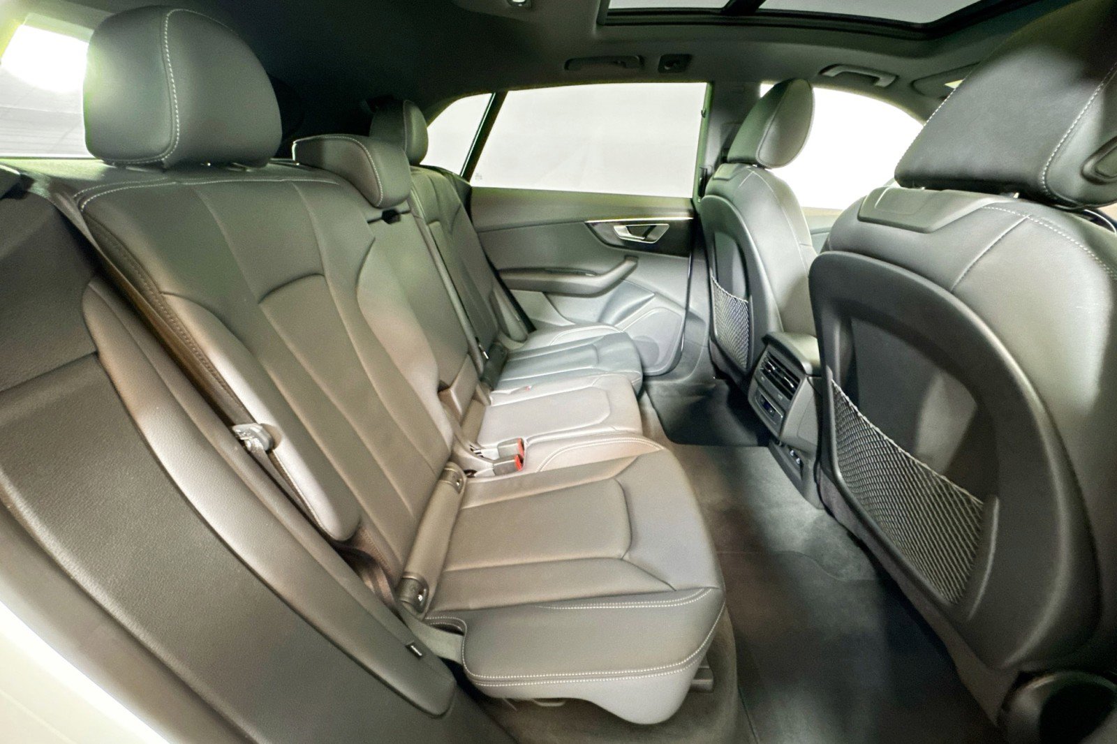 Used 2025 Audi Q8 Premium w/ Black Optic Package image 26