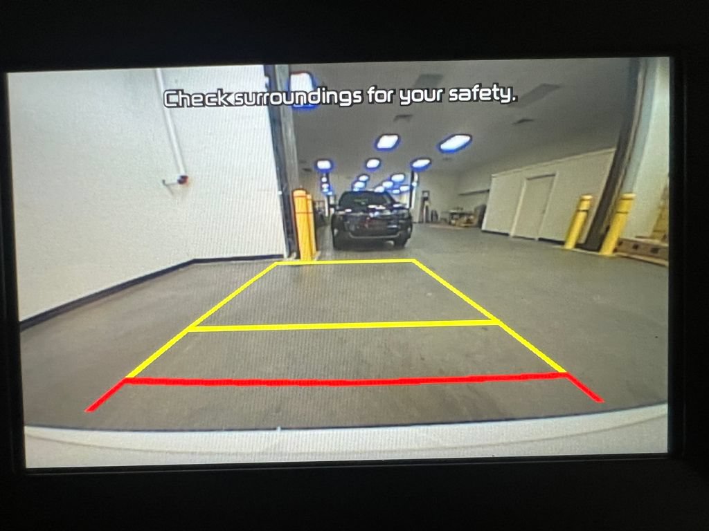 Used 2018 Kia Soul + FWD image 20