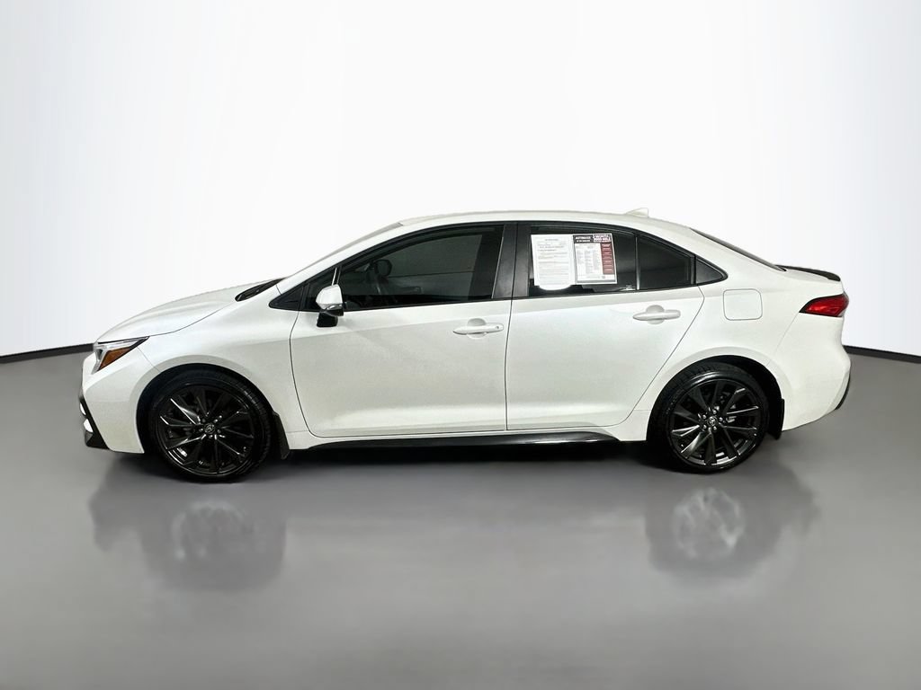 Used 2025 Toyota Corolla SE FWD image 5