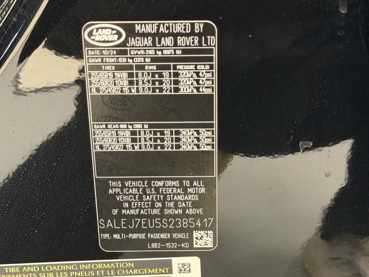 Used 2025 Land Rover Defender 110 S image 60