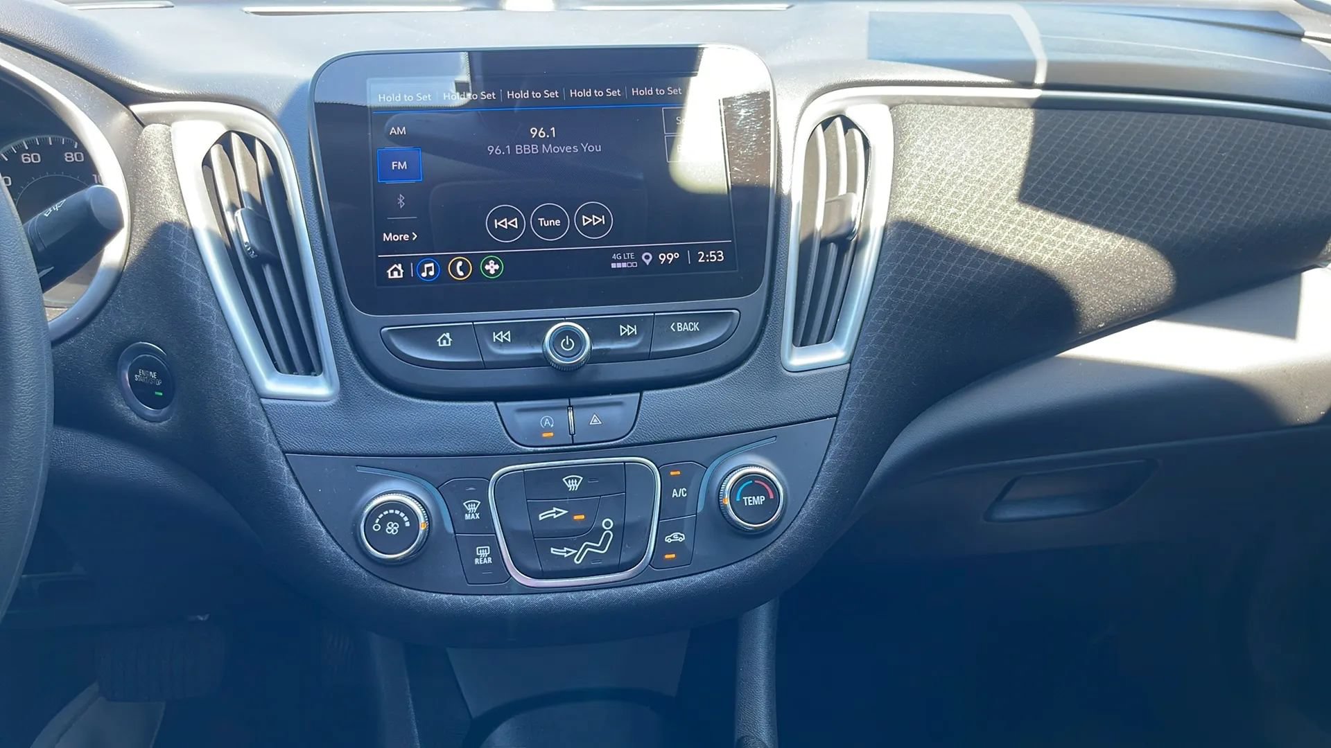 Used 2024 Chevrolet Malibu LS FWD image 10