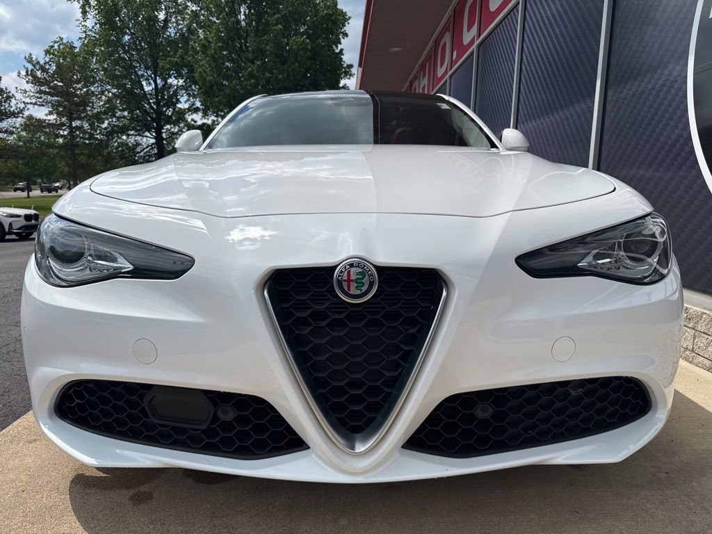 Used 2021 Alfa Romeo Giulia Ti AWD/4WD image 8