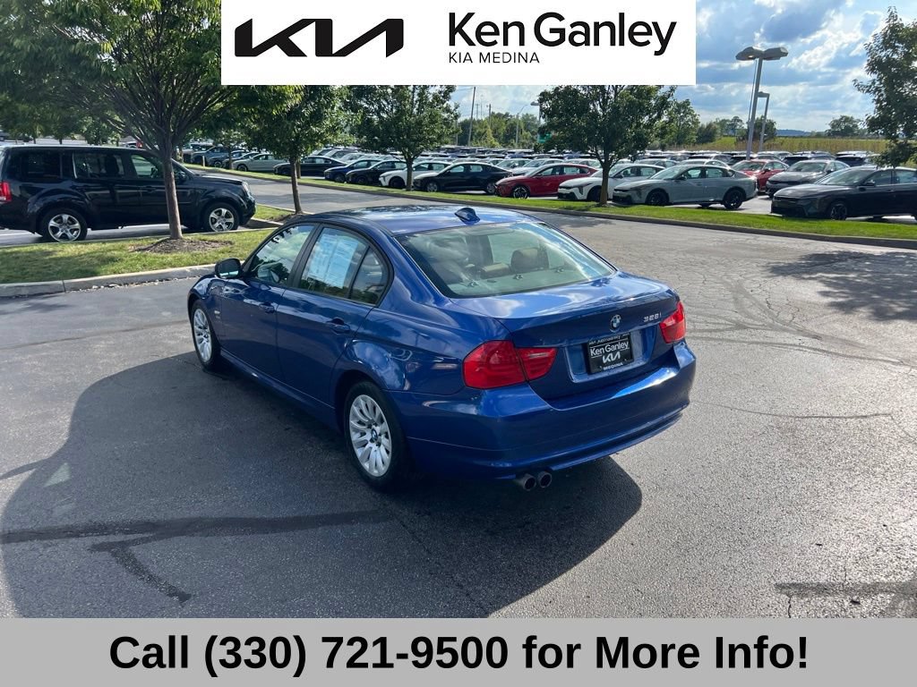Used 2009 BMW 328i xDrive Sedan AWD/4WD image 13