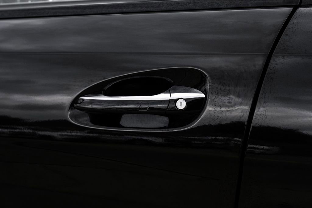 Used 2019 Mercedes-Benz GLS 63 AMG 4MATIC w/ AMG Night Styling Package image 43