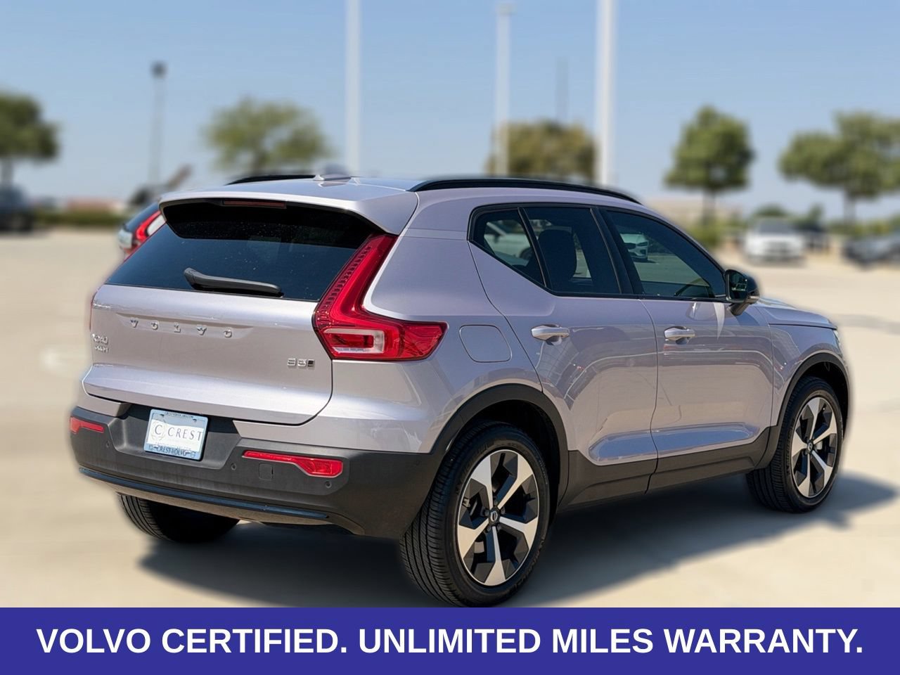 Certified 2026 Volvo XC40 B5 Plus AWD/4WD image 7