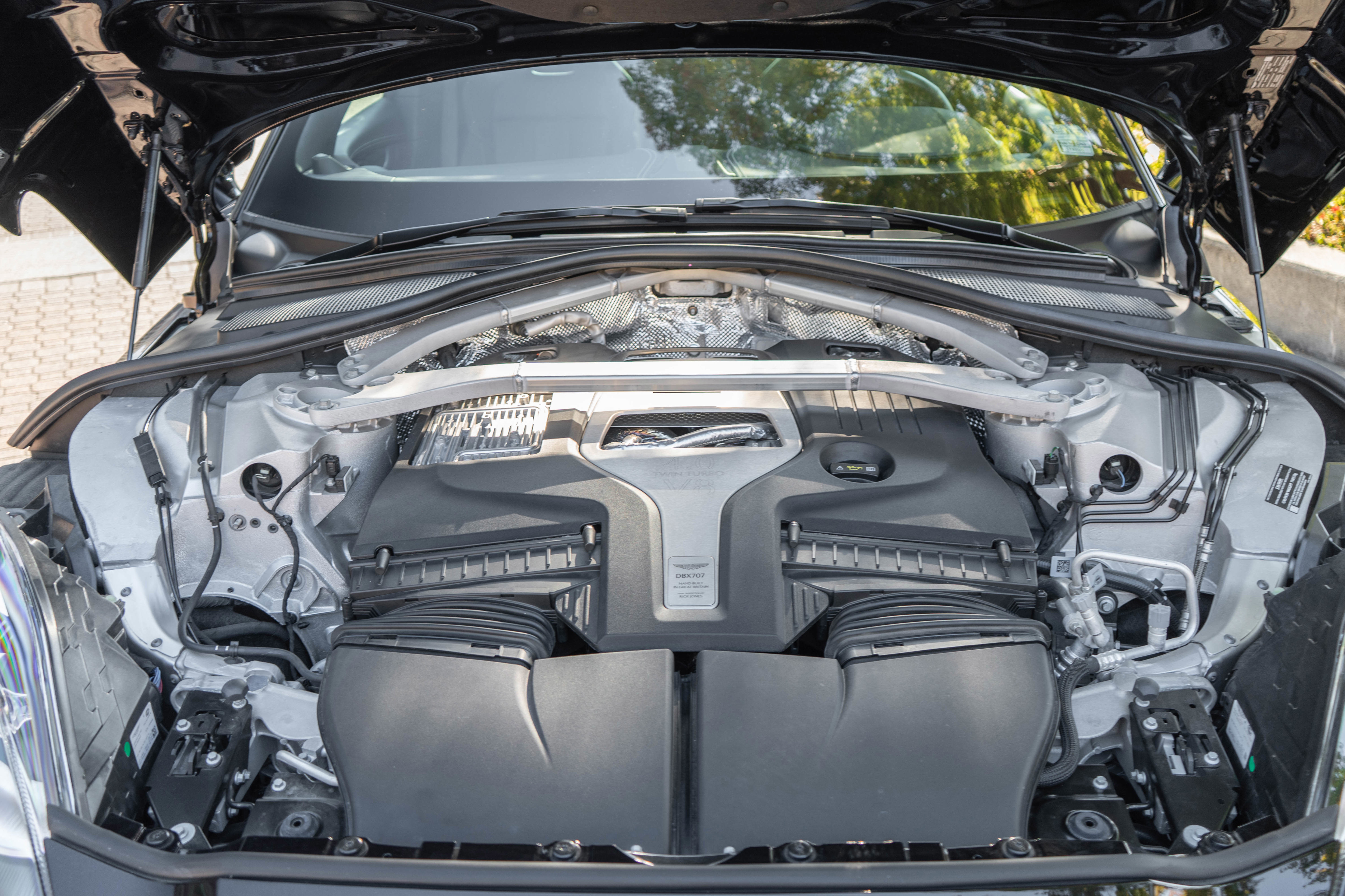 Used 2025 Aston Martin DBX 707 image 45