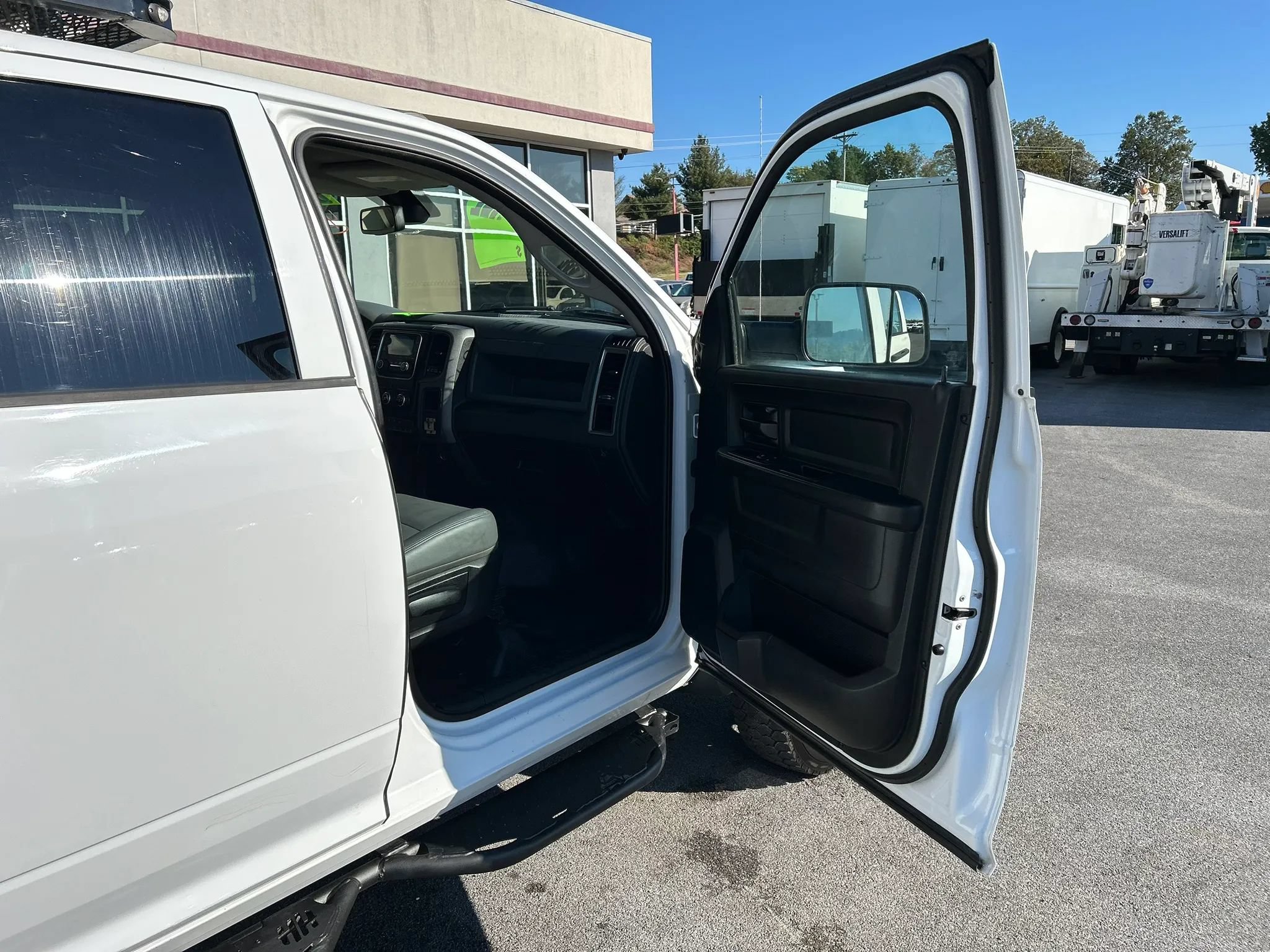Used 2017 RAM 4500 Tradesman AWD/4WD image 19
