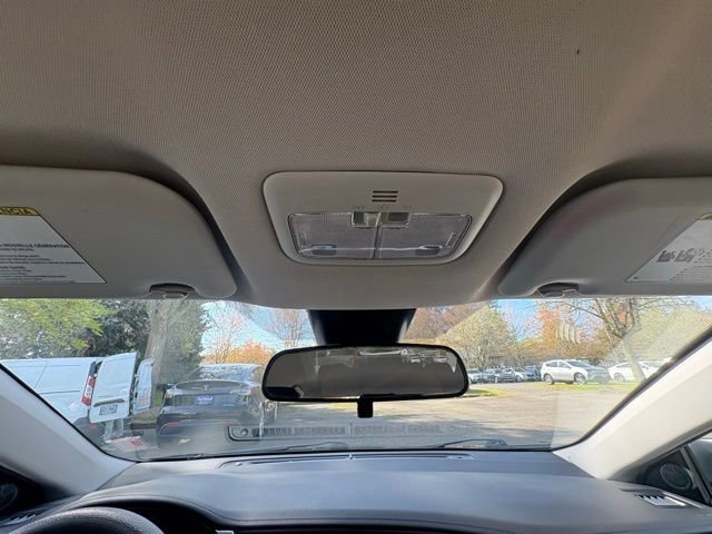 Used 2019 Toyota Corolla LE image 20