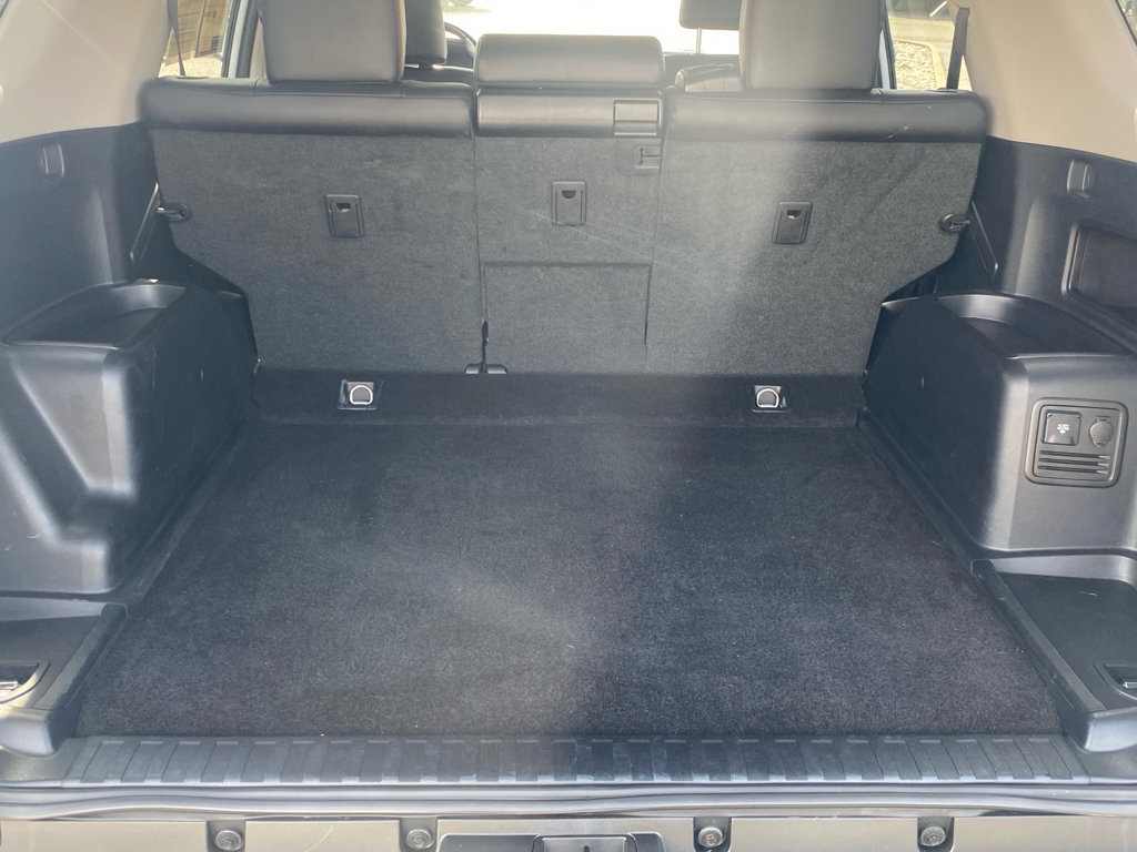 Used 2024 Toyota 4Runner TRD Off-Road Premium image 9