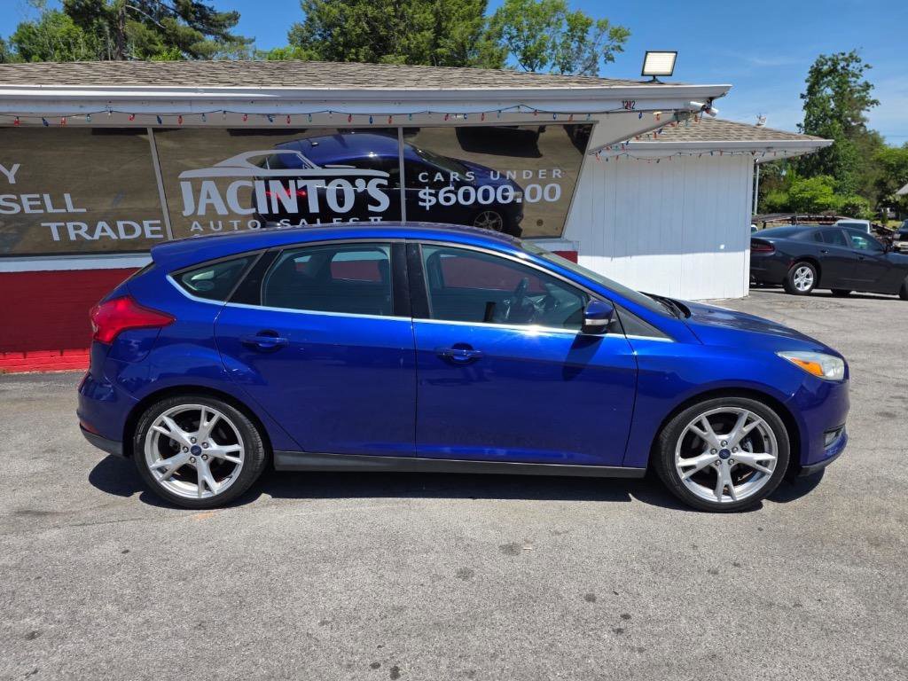 Used 2015 Ford Focus Titanium FWD image 8