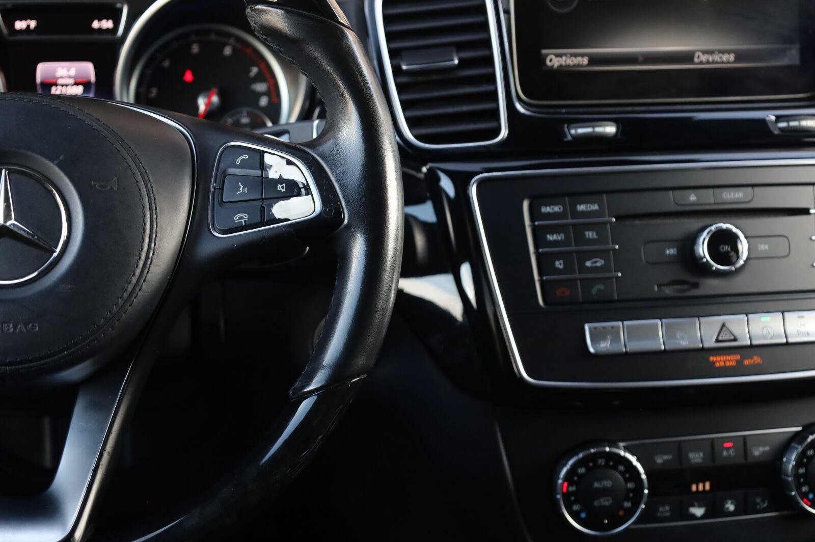 Used 2017 Mercedes-Benz GLS 450 4MATIC image 32