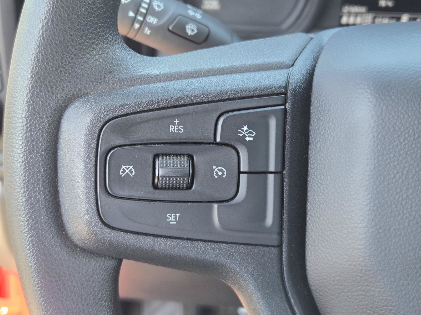 Used 2025 Chevrolet Silverado 1500 Custom Trail Boss w/ Turbomax Blackout Package AWD/4WD image 15